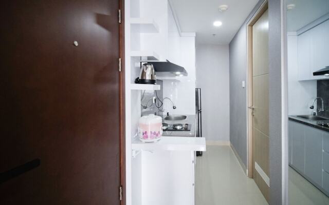 Nice And Comfy Studio Grand Dharmahusada Lagoon Apartment