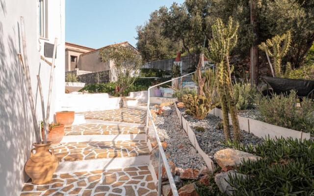 SeaView Apartment & Studio