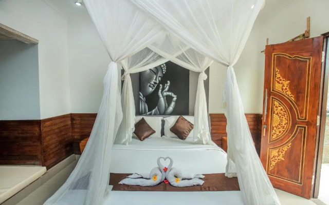 The Tanis Villas & Lembongan Express Bali
