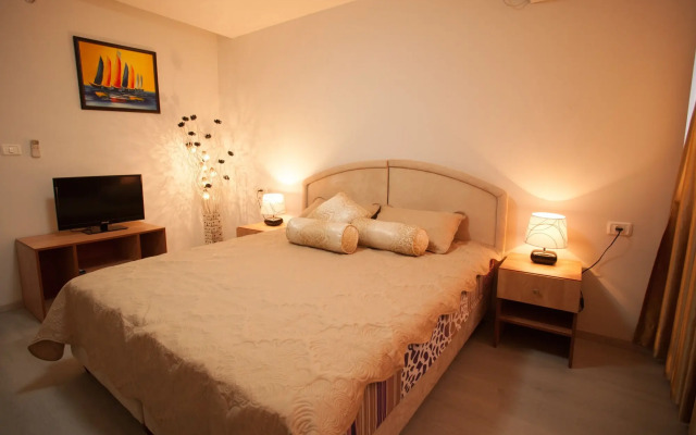 Elis Boutique Hotel