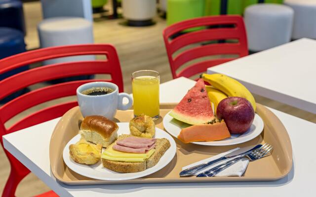 ibis budget Curitiba Aeroporto