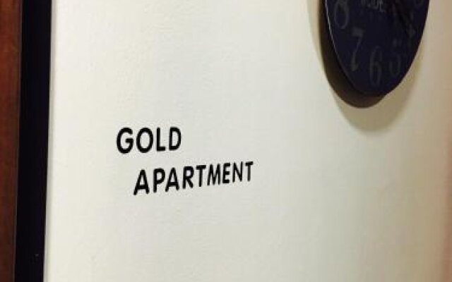 Gold Apartment