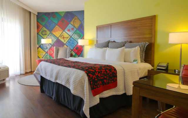 Hotel Indigo Columbus Architectural Center by IHG