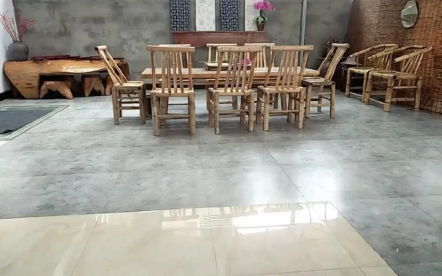 Lancha Renjia Inn