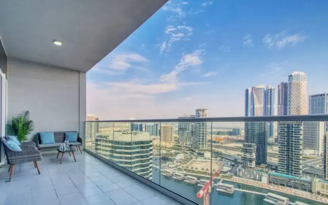 Waterfront 2BR w Canal View Near Burj Khalifa - Apartment in ดูไบ - Photo 5