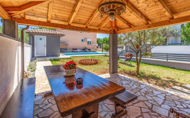 Beautiful Home in Pula With Wifi and 1 Bedrooms