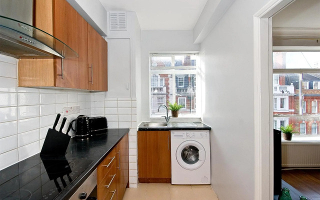 2-bedroom Apartment in Baker Street