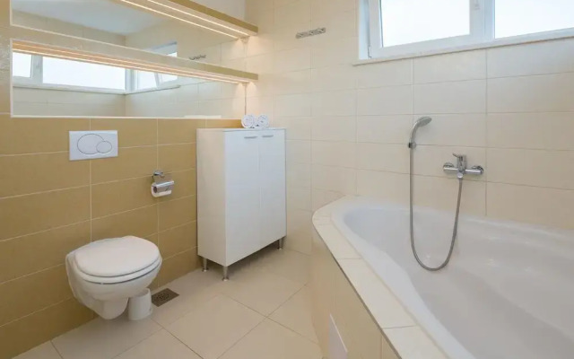 Stunning Villa Sofia With Heated Pool IN Split Hinterland