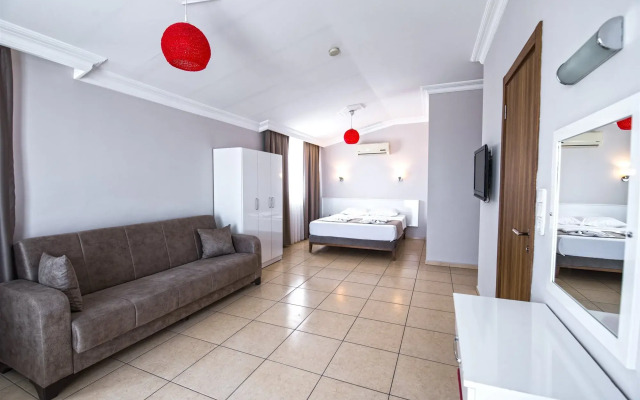 Kleopatra Tower Suite Hotel