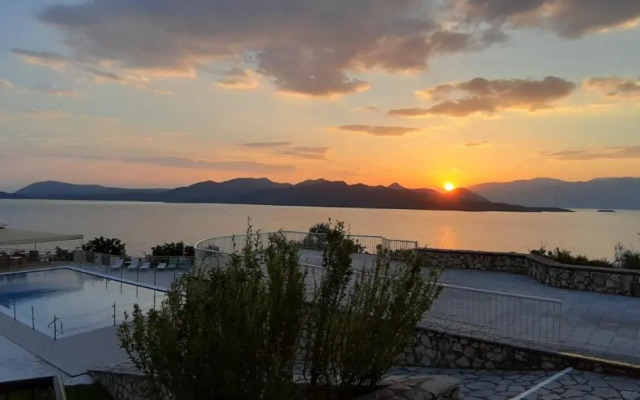 Sunrise Hotel Nikiana Lefkada