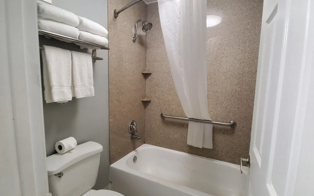 Vero Beach Inn & Suites I-95