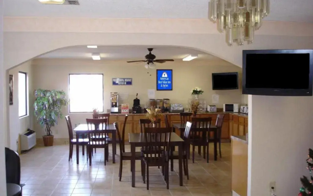Americas Best Value Inn & Suites Macon at Eisenhower Pkwy