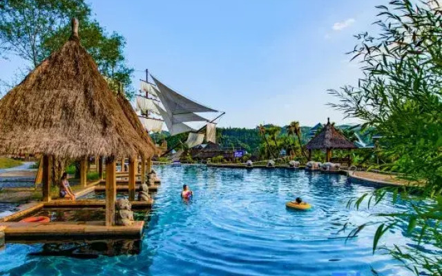 Tianfang Yuetan Hot Spring Resort