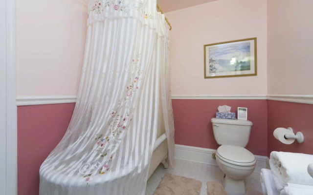 The Harbor Rose Bed & Breakfast