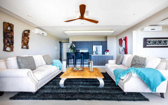 Chic, Panoramic Penthouse - Spectacular  270 ° Ocean View