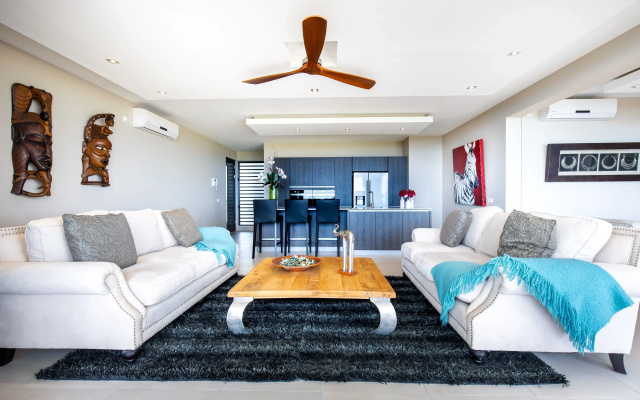 Chic, Panoramic Penthouse - Spectacular  270 ° Ocean View