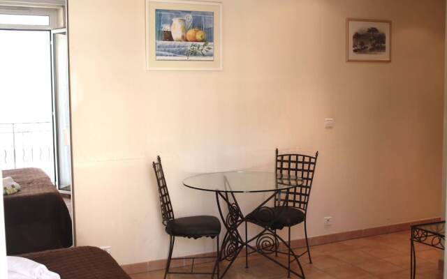 Studio Commandant Andre 22 by Viva Riviera