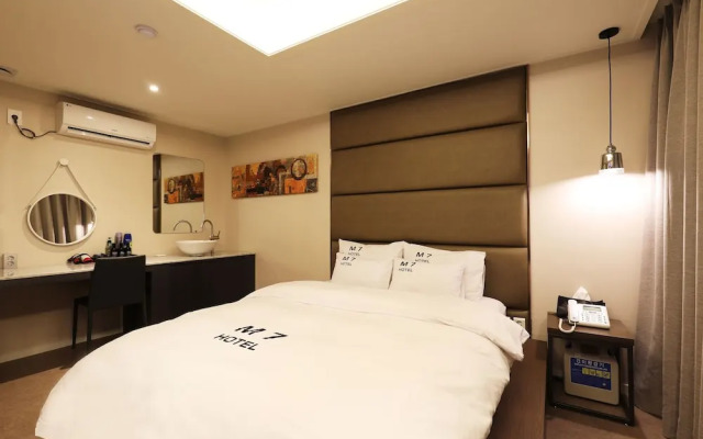 Yongin Singal M7