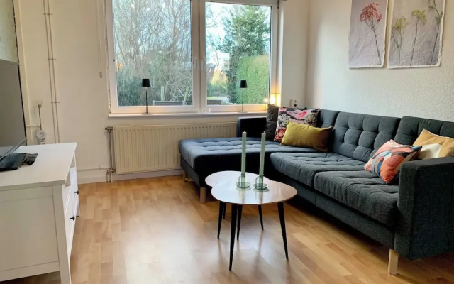 Bungalow in Sint Maartenszee Near Beach