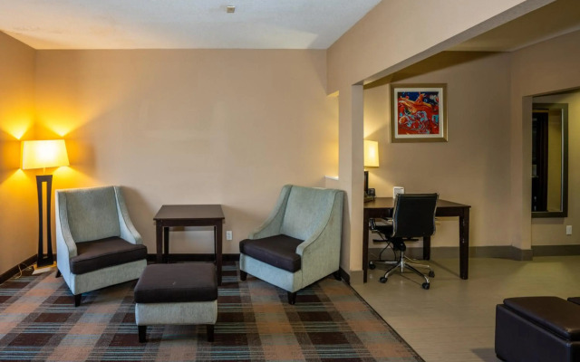 Comfort Suites Houston West at Clay Road