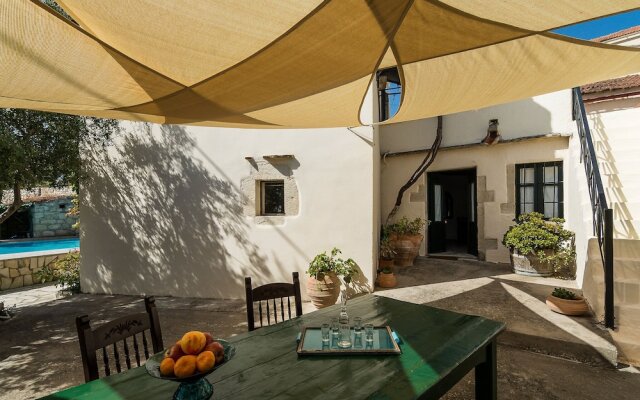 Ideal for family, small village close to beaches