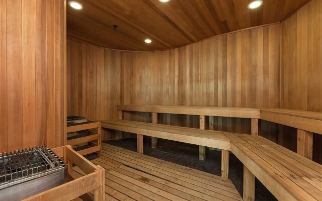 Turquoise Place Unit 1008D