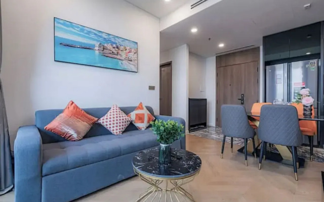 Lexington Residence Luxury Vacation