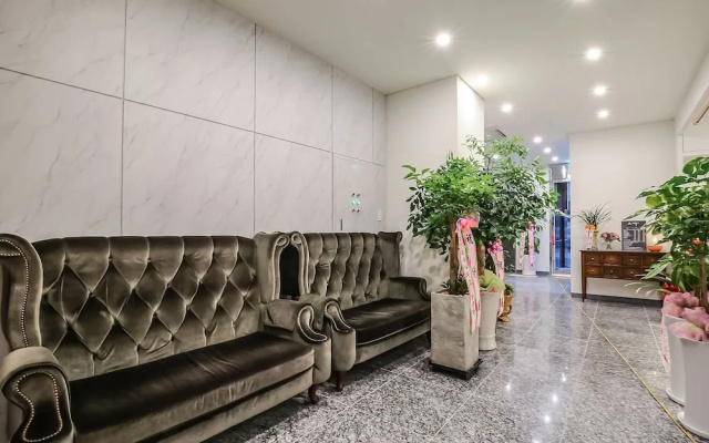 Hotel Maru