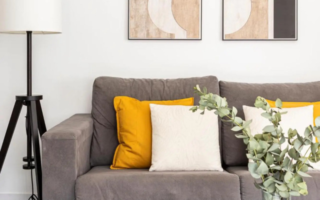 BNBHolder Calm Duplex RETIRO FREE PARKING