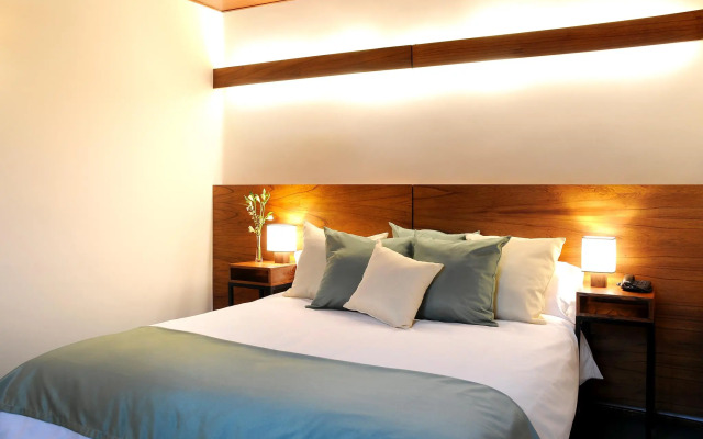 Hotel Babel