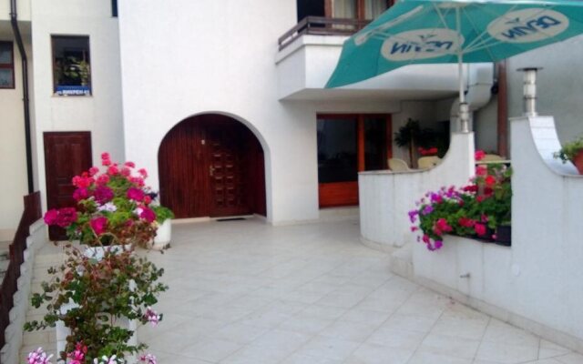Family Hotel Vadjo