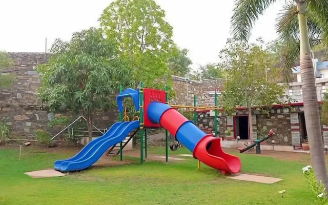 Meera Valley Resort