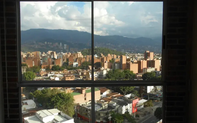 Laureles elegant Spring City Treat