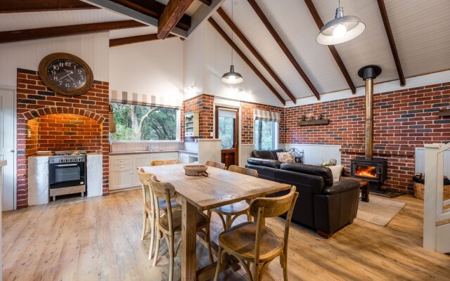 William Bay Cottages