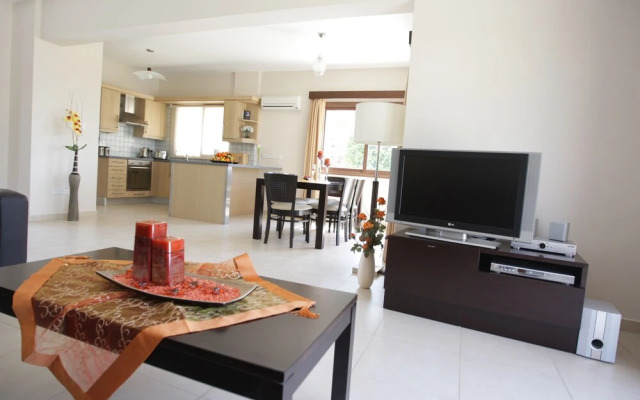 Three Bedroom Villa With Private Pool and Landscaped Garden