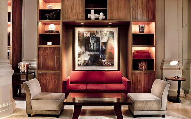 Threadneedles, Autograph Collection