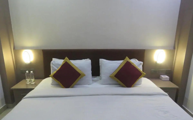 OYO 7077 Reegate Inn