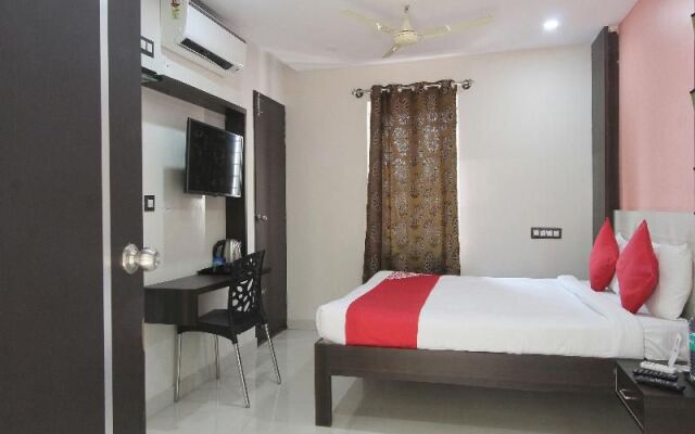 OYO 14520 Habitat Hotel & Suites