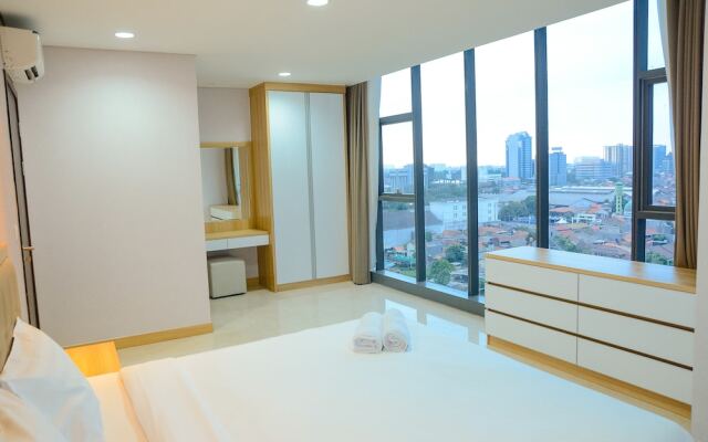 The 11Th Floor Lavenue Apartment