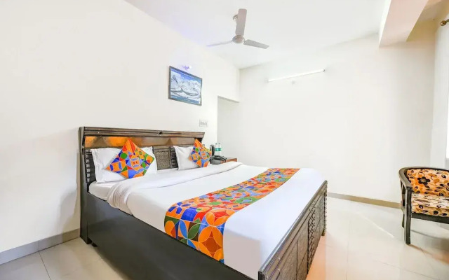 Fabhotel Ginger Grass