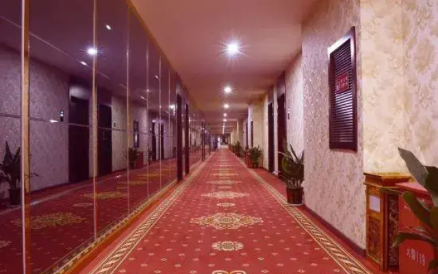 Zouzi Hotel (Nanjing Lishui Development Zone Automobile 4S Yuan Branch)