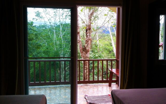 Khao Sok River Home Resort
