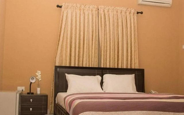 Dixie Suites