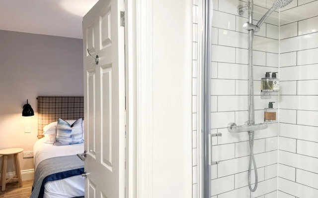 Beach House Hotel