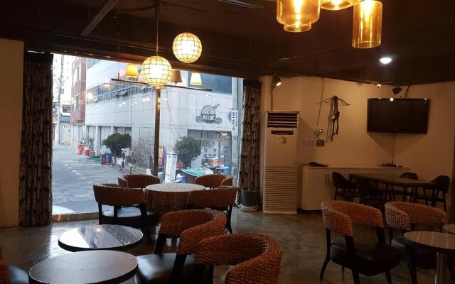 Daegu Dongseongro Gyeong`s Hostel