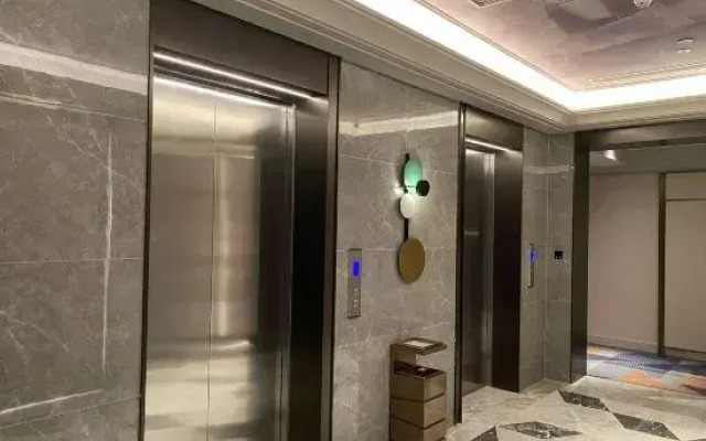 Mercure Urumqi High-speed Railway Station