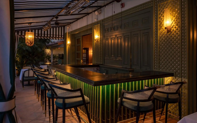 The Colony Palms Hotel and Bungalows - Adults Only