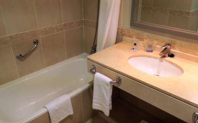 Ona Marinas de Nerja Spa Resort