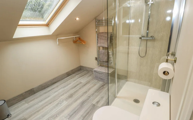 1 Stansfield Mews