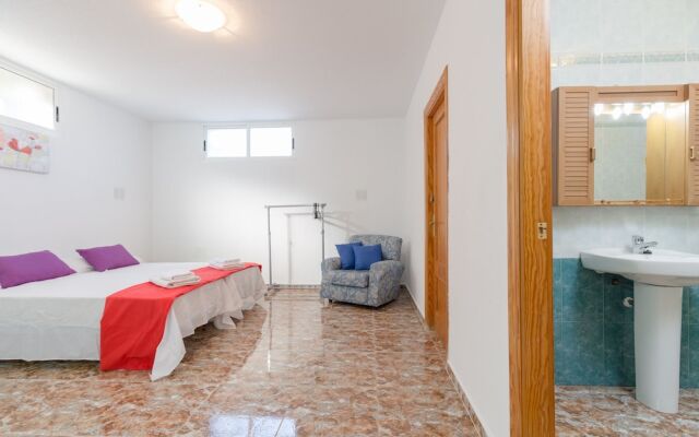 Fidalsa Villa Grand White House